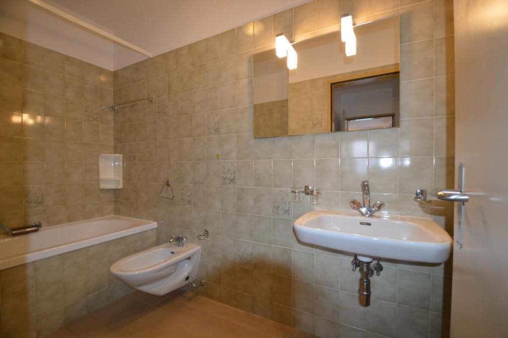 The View Cademario Lake Lugano Apartment With Private Parking & Self Check-In Bagian luar foto